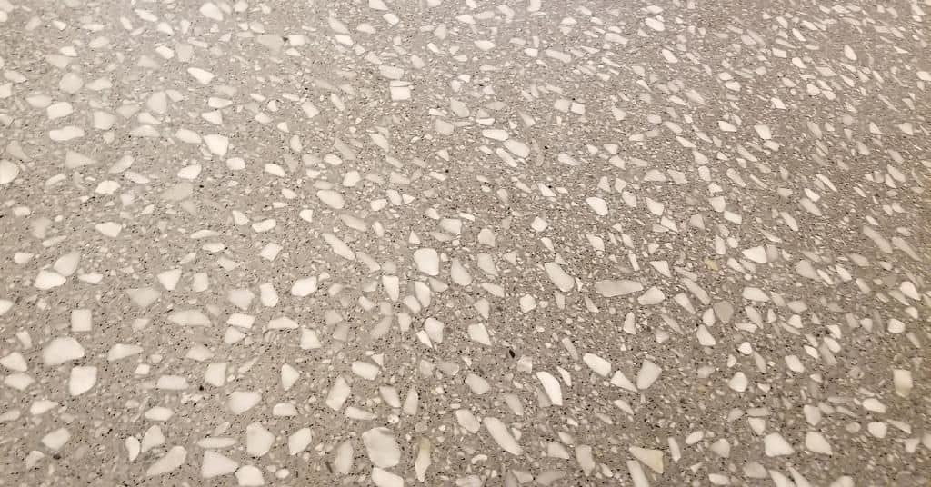 concrete finish with exposed aggregate